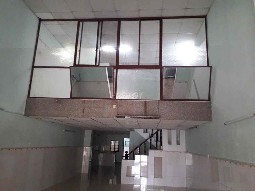 Rent the house cheaply. số 52 rockets at 11 million.