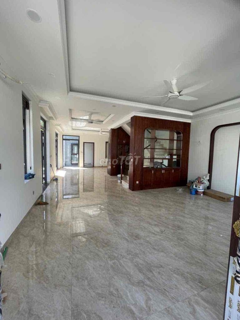 10 x 20 5 bedroom 5 yard toilet 2 car 3 7-5 Phú Hữu district 9