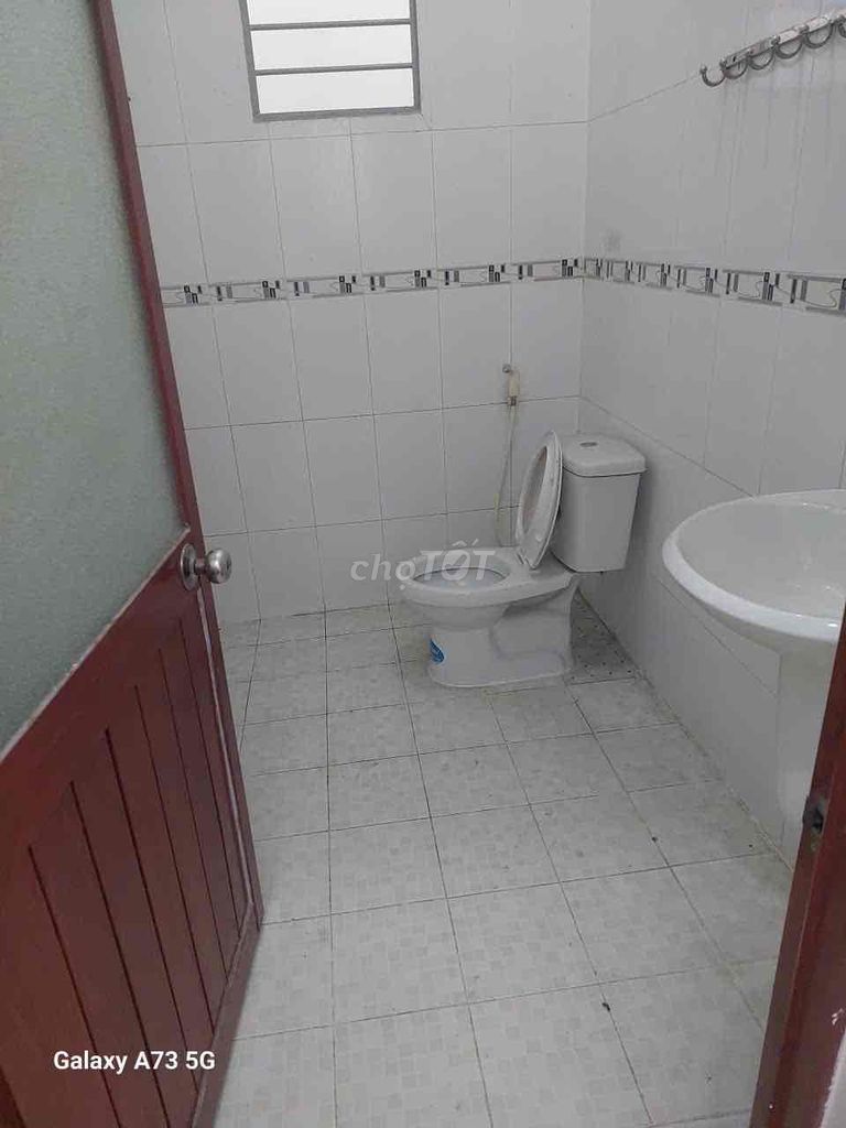 Rent 6 x 14 meters, one floor, 3 bedroom, near Central, Third, District 12