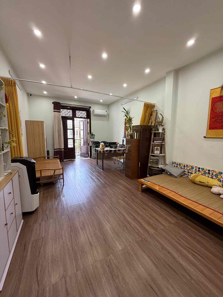 Rent a 1kd Số 6 street. The Fire Arrow. New