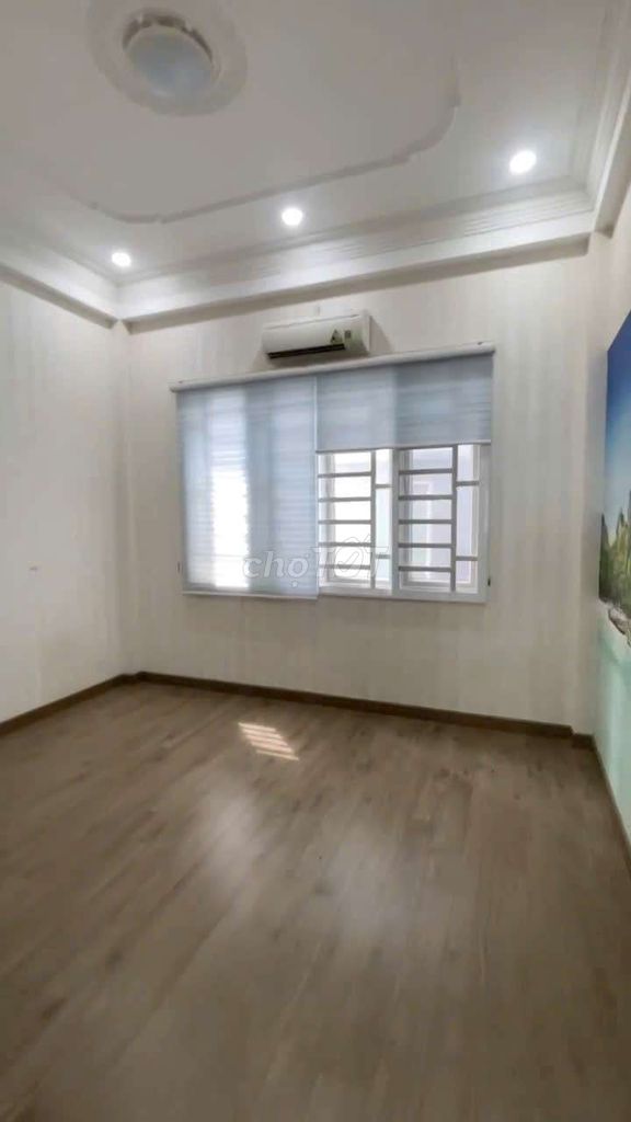 Rented Funky Homes, 11th and beautiful new home, 5 air conditionings