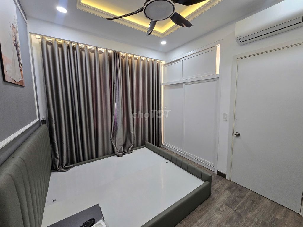 Rent Topaz Elite apartment - full interior
