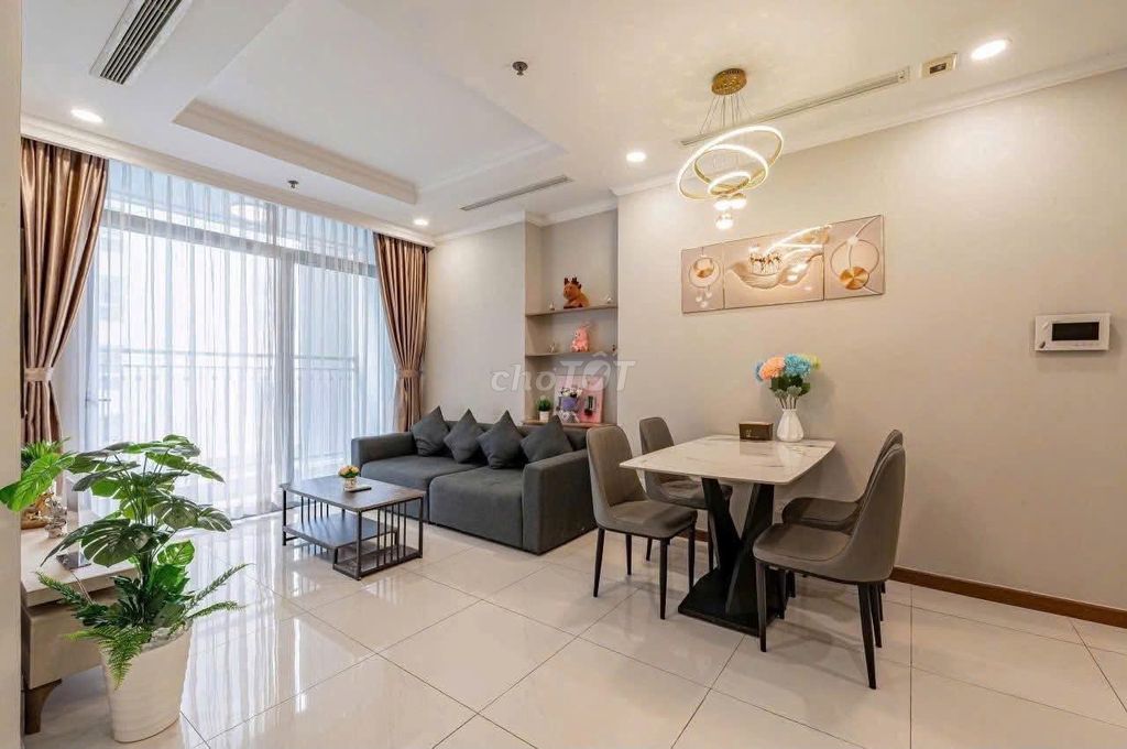 Good price for renting Lucky Palace apartment, two bedrooms, nice house.