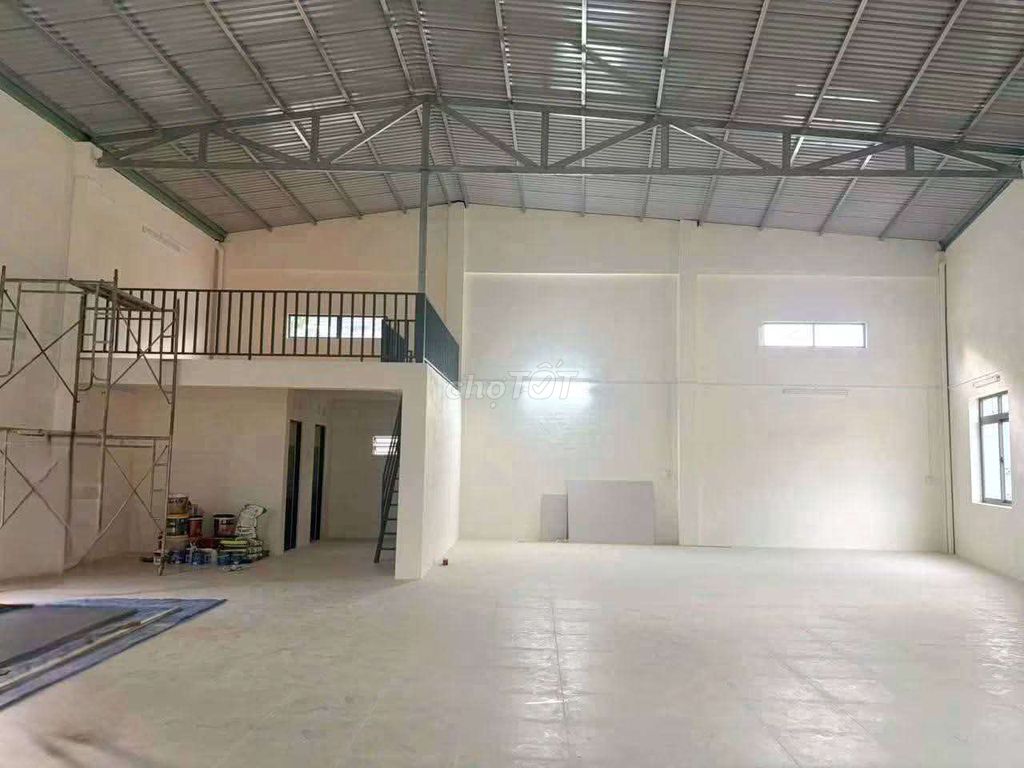 Rent a garage. 1 Tân Hiệp 15. Hóc Môn.
