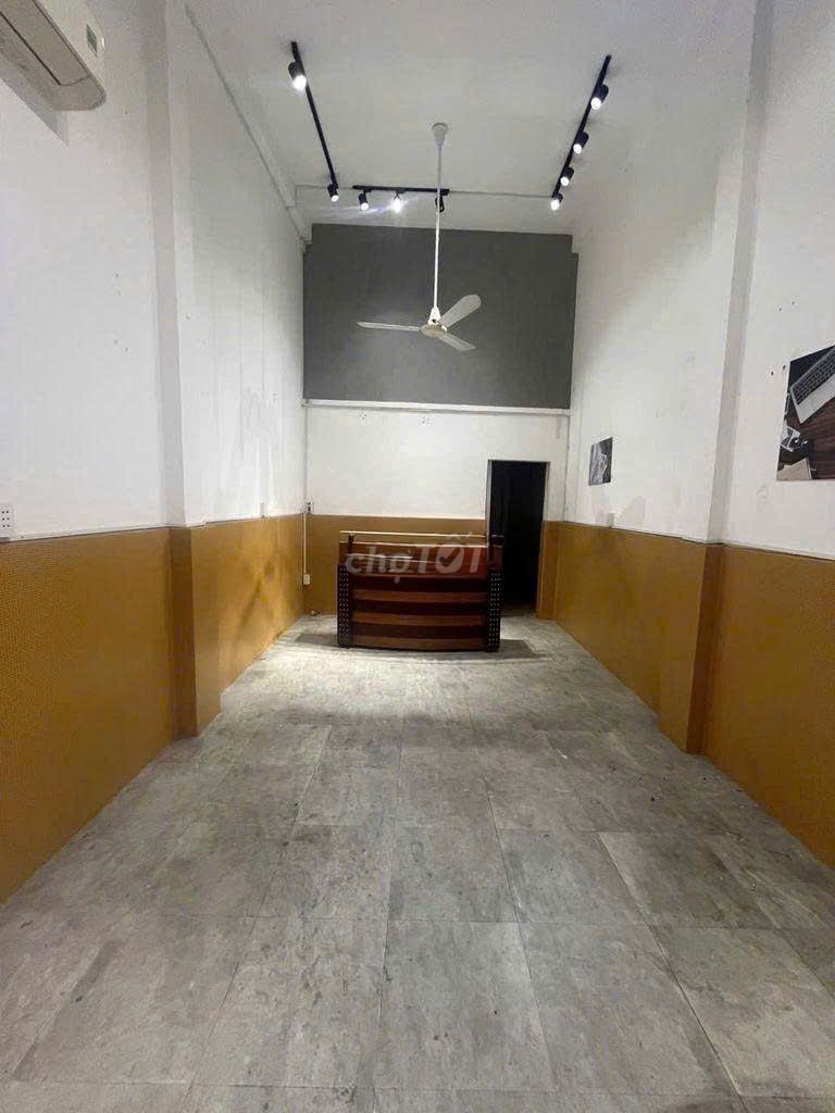 Nc Hoàng Văn Thụ House 36 M2 1.M. 3rd floor air bedroom