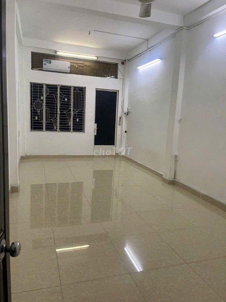 Nc Hoàng Văn Thụ House 36 M2 1.M. 3rd floor air bedroom