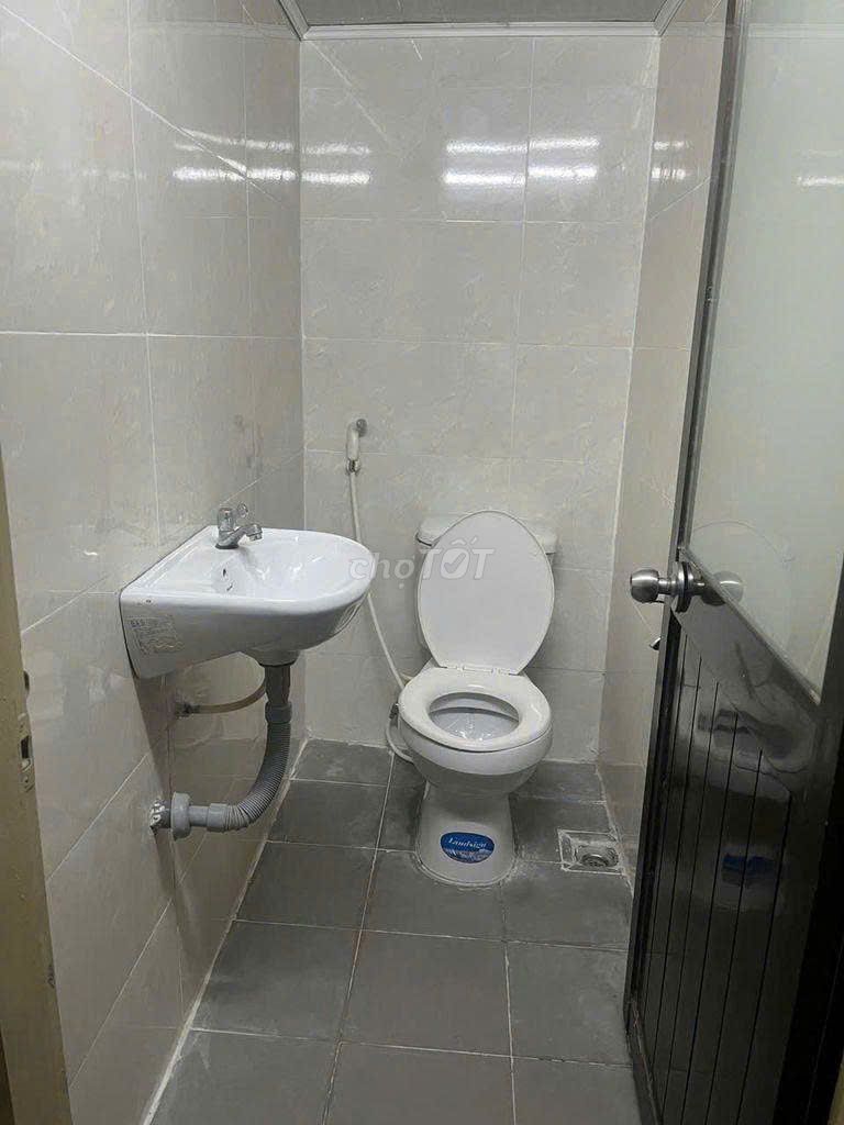 Nc Hoàng Văn Thụ House 36 M2 1.M. 3rd floor air bedroom