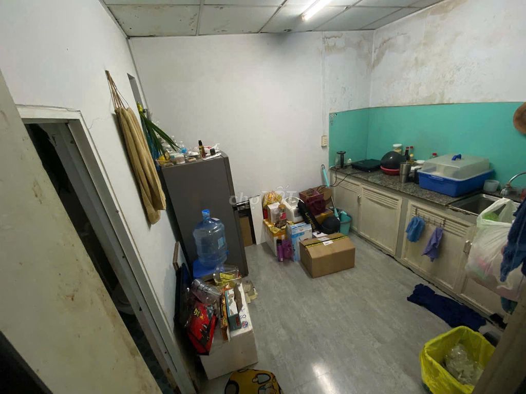 R.Q.0 5 X10 M 1. 1st floor 3 bedroom