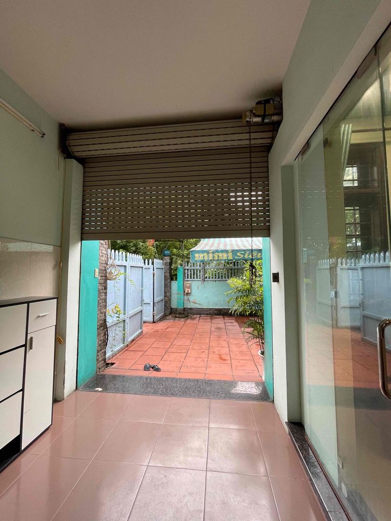 Rents two floors of Thạnh Mỹ Lợi District 262 m2 - 4 bedrooms 2 steam cars 20 million a month