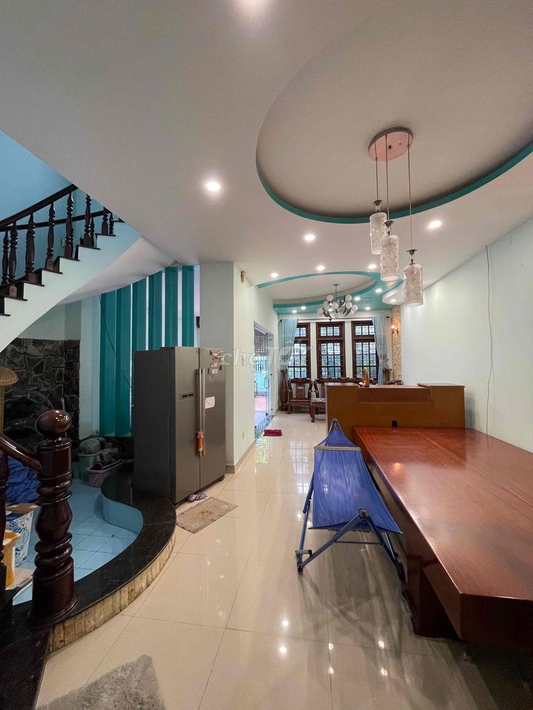 Rents two floors of Thạnh Mỹ Lợi District 262 m2 - 4 bedrooms 2 steam cars 20 million a month