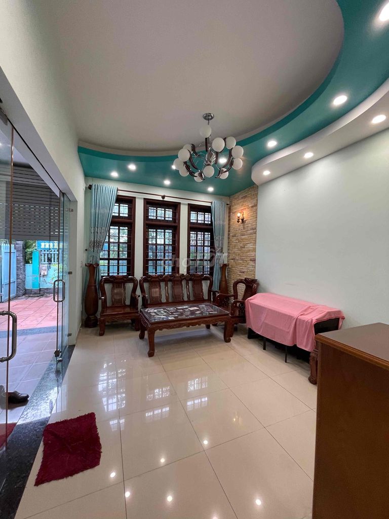 Rents two floors of Thạnh Mỹ Lợi District 262 m2 - 4 bedrooms 2 steam cars 20 million a month