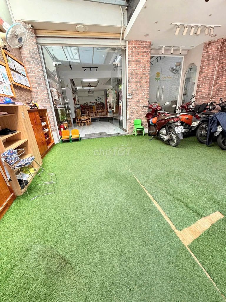 Rent 6 Nguyễn Văn Mại Tân Bình, Area: 6.5 x29 meters, 3 floors.