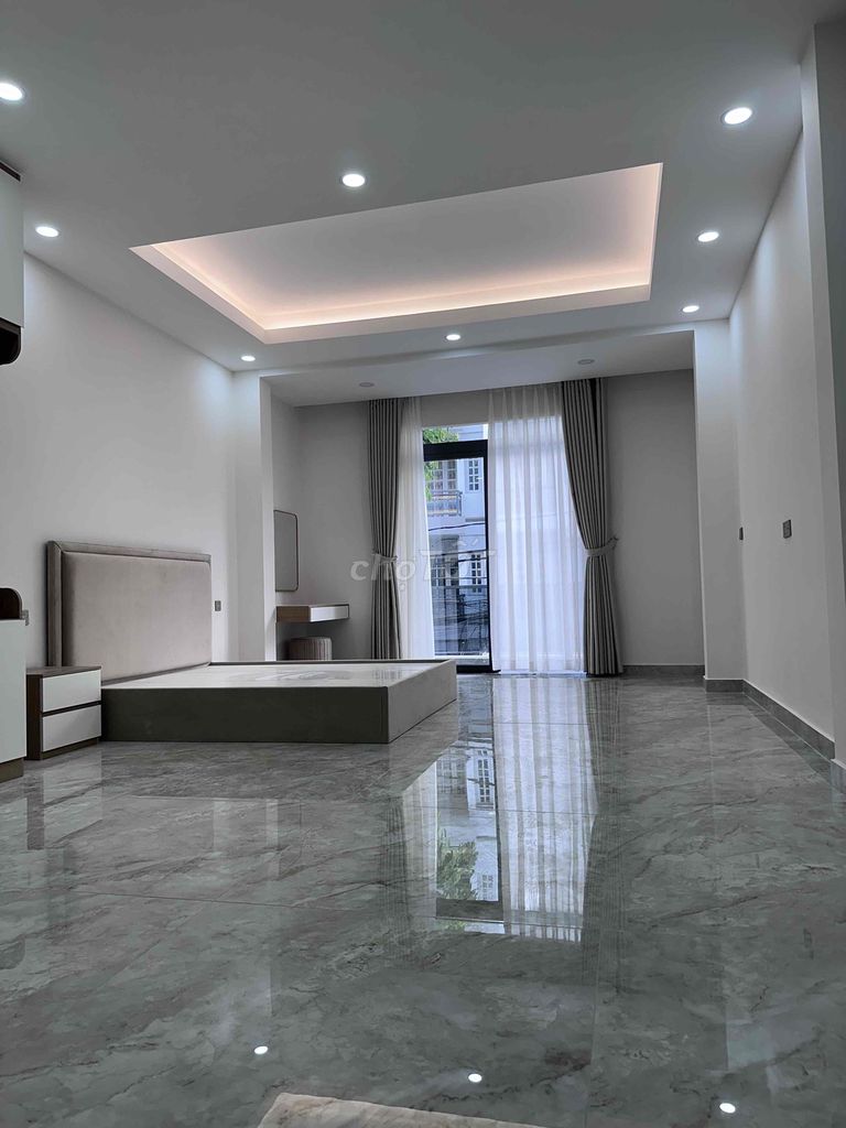 Rent a nice, số 32 missile building three minutes from Aeon Mall.