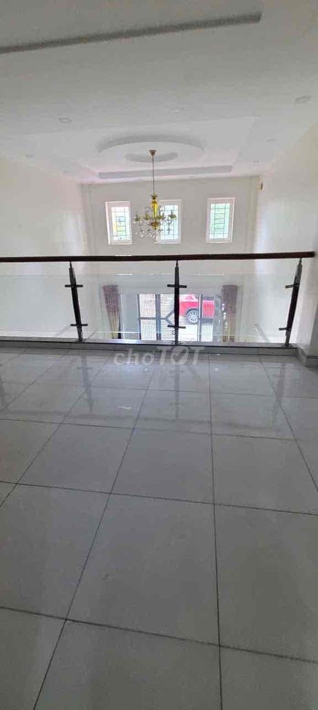 Rent a full house 4 x20 M - 780 fog, 12th District