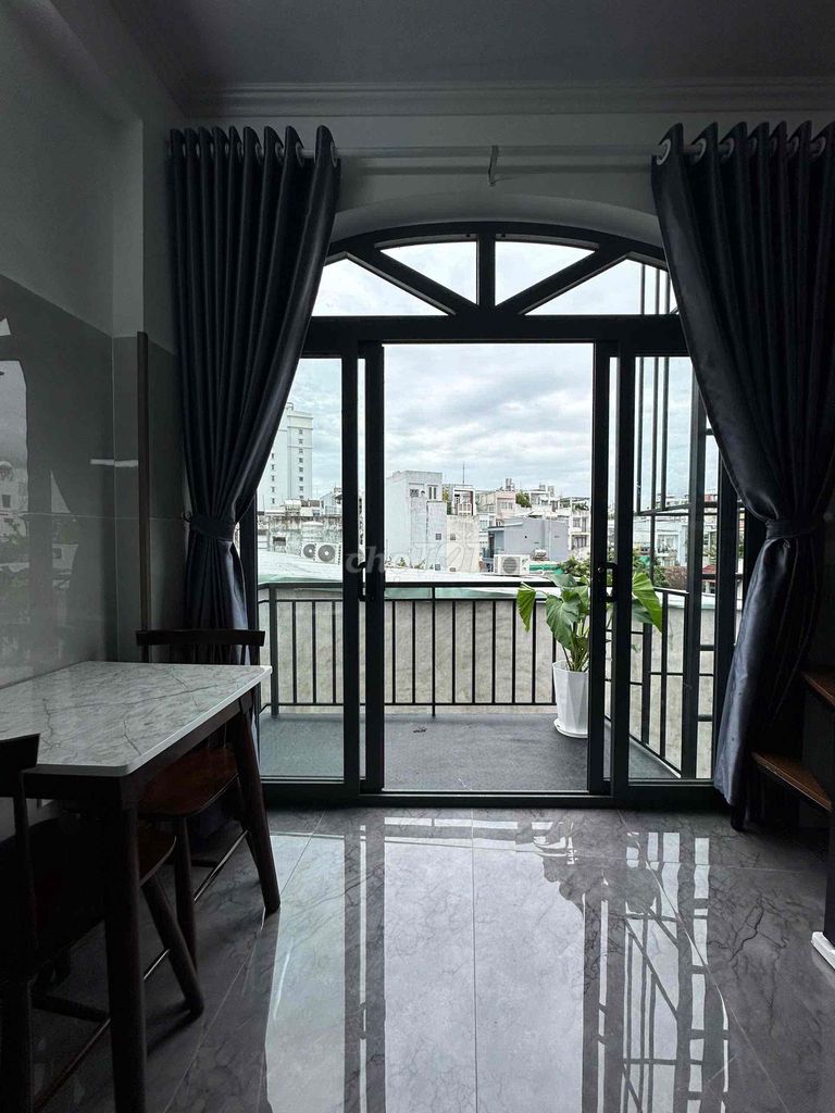 the balcony opens with a bright new project in the 10th district