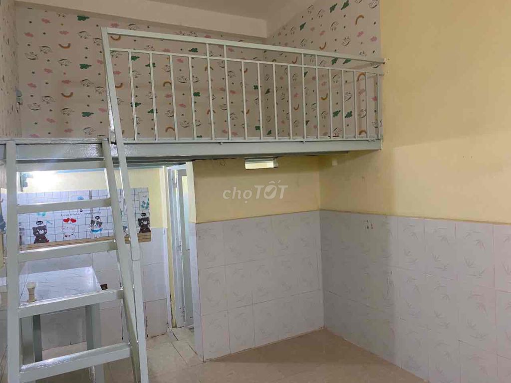 Rent room at 666 Huỳnh Tấn Phát, District 7. (5 minutes through Mount Fuji)