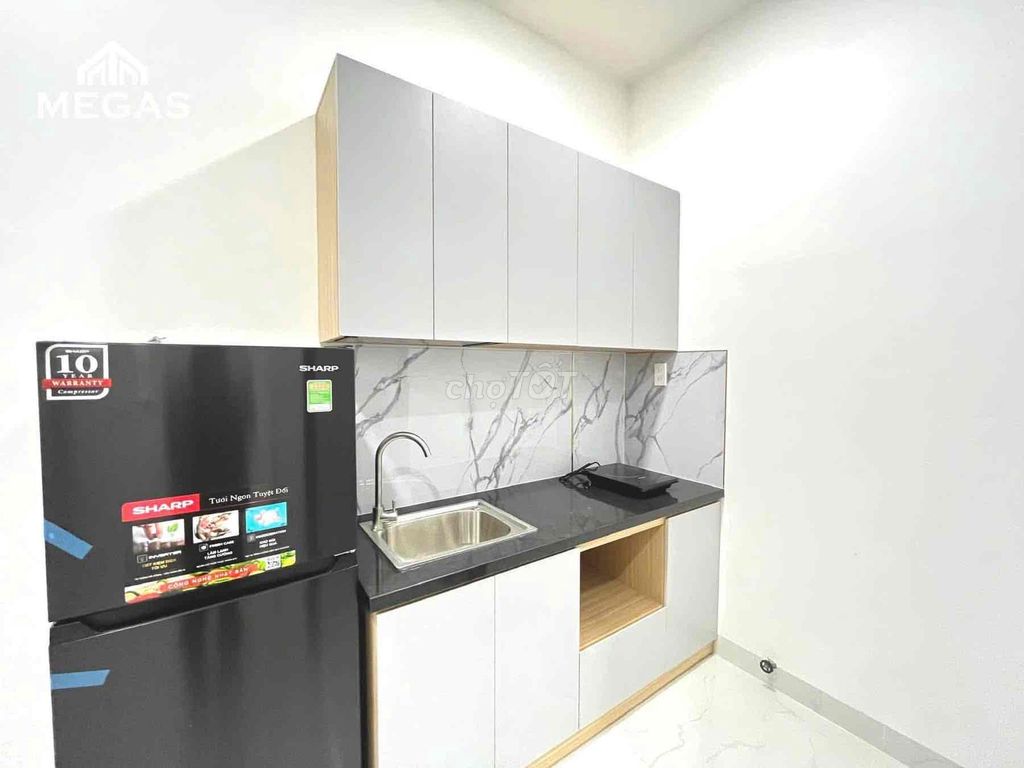 Rent a cheap studio-- fully equipped room, in place.