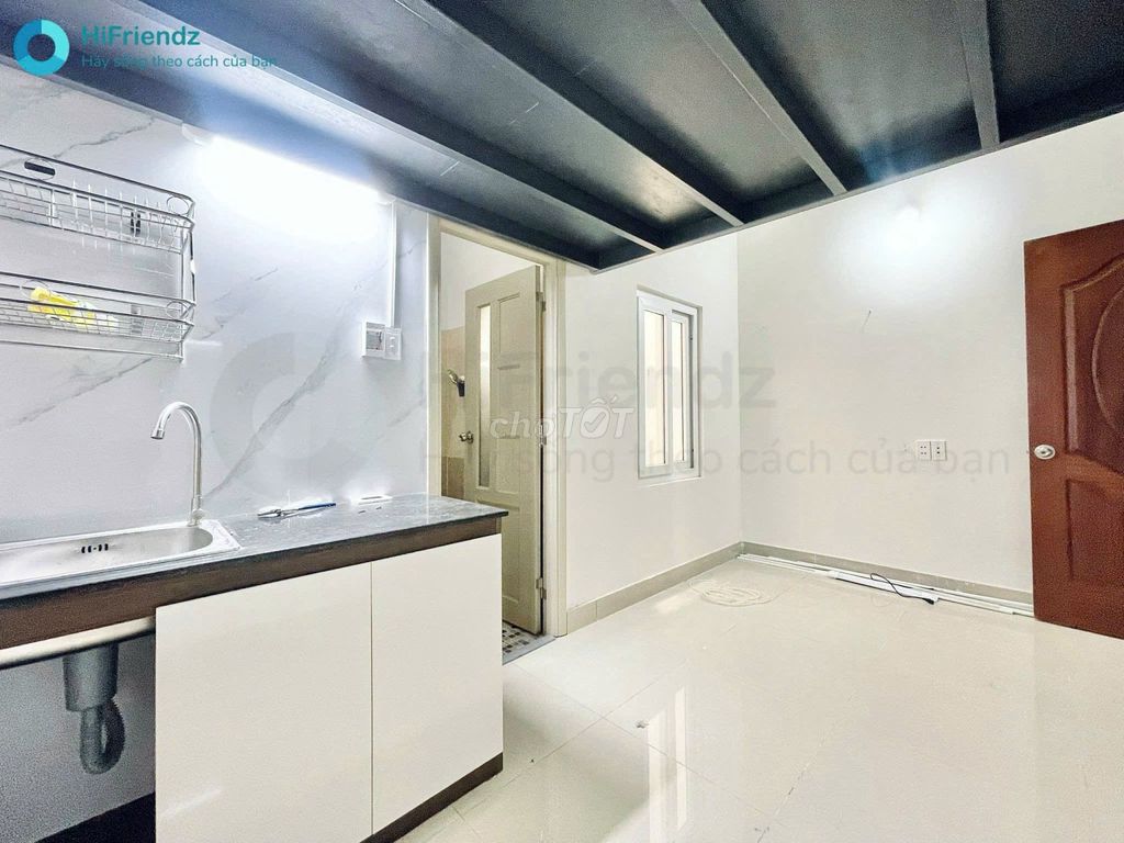 Rent a room in the attic with windows at Quốc lộ 13, Thủ Đức