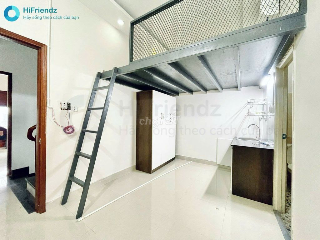 Rent a room in the attic with windows at Quốc lộ 13, Thủ Đức