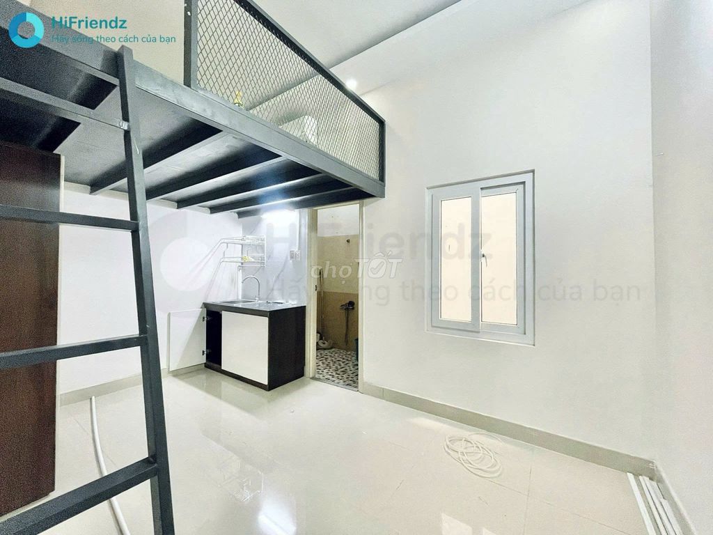 Rent a room in the attic with windows at Quốc lộ 13, Thủ Đức