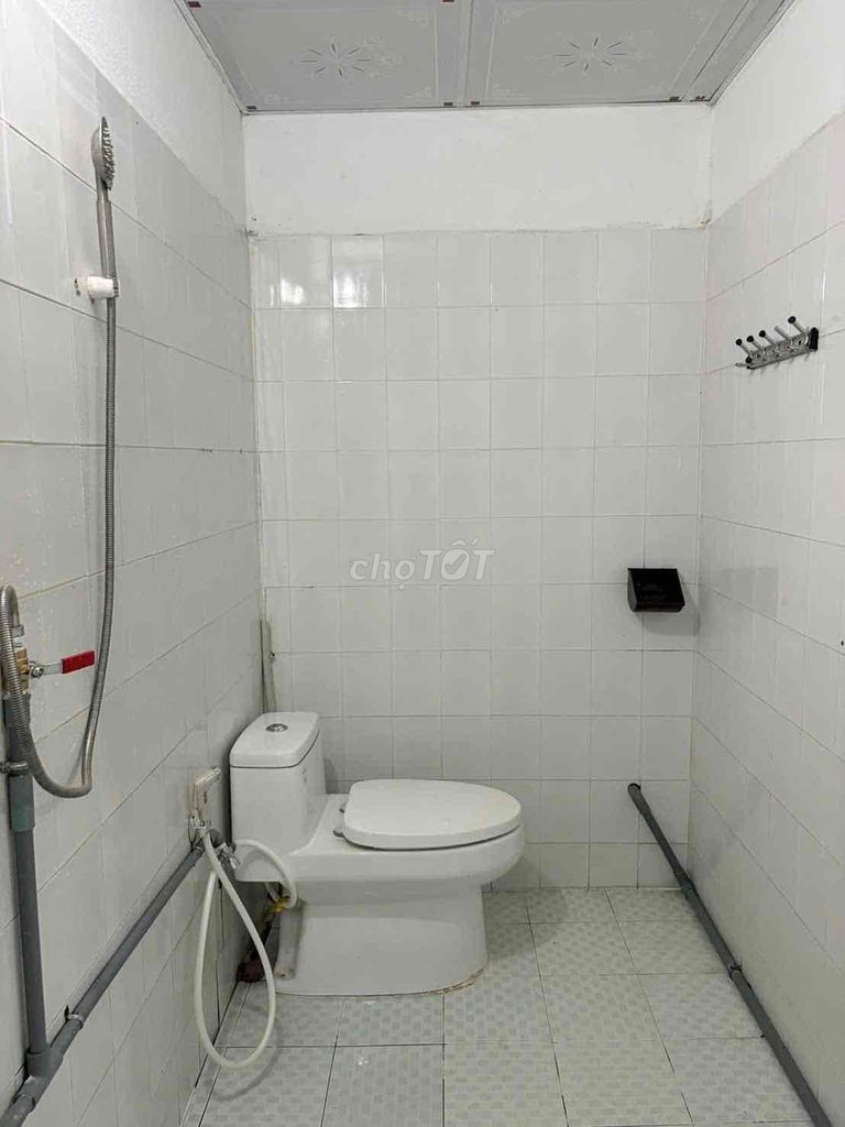 Two bedrooms near 4 Thủ Đức, densely populated.