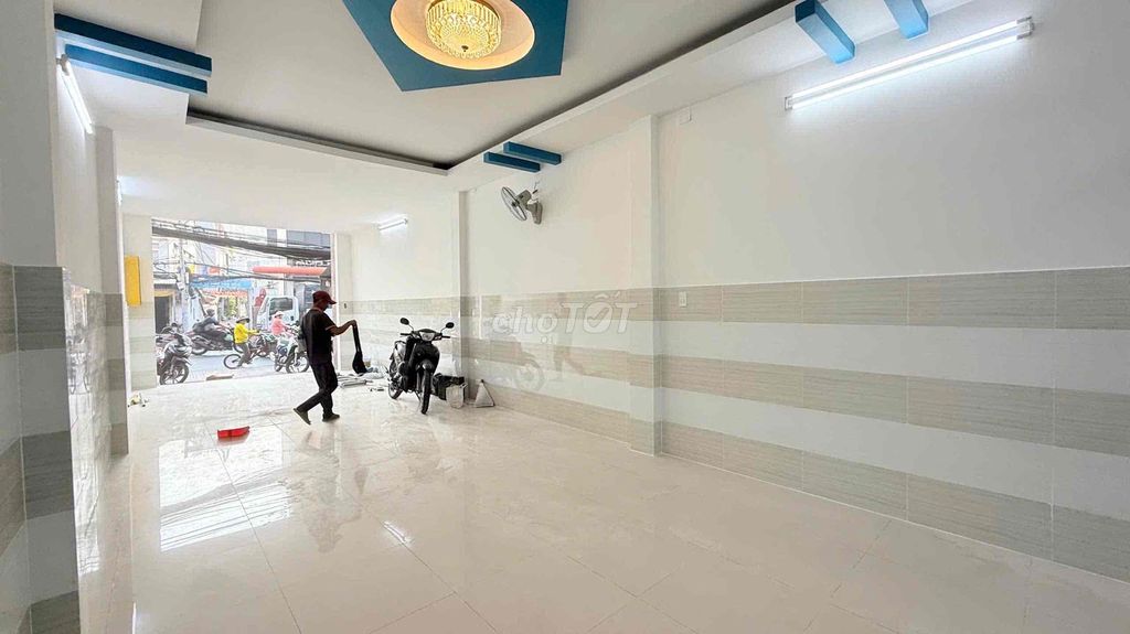 Rent Huỳnh Tấn Phát Cash House