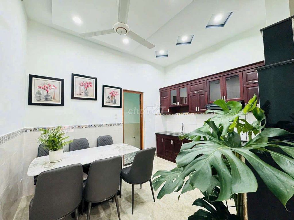 Rent the original thạnh xuân.