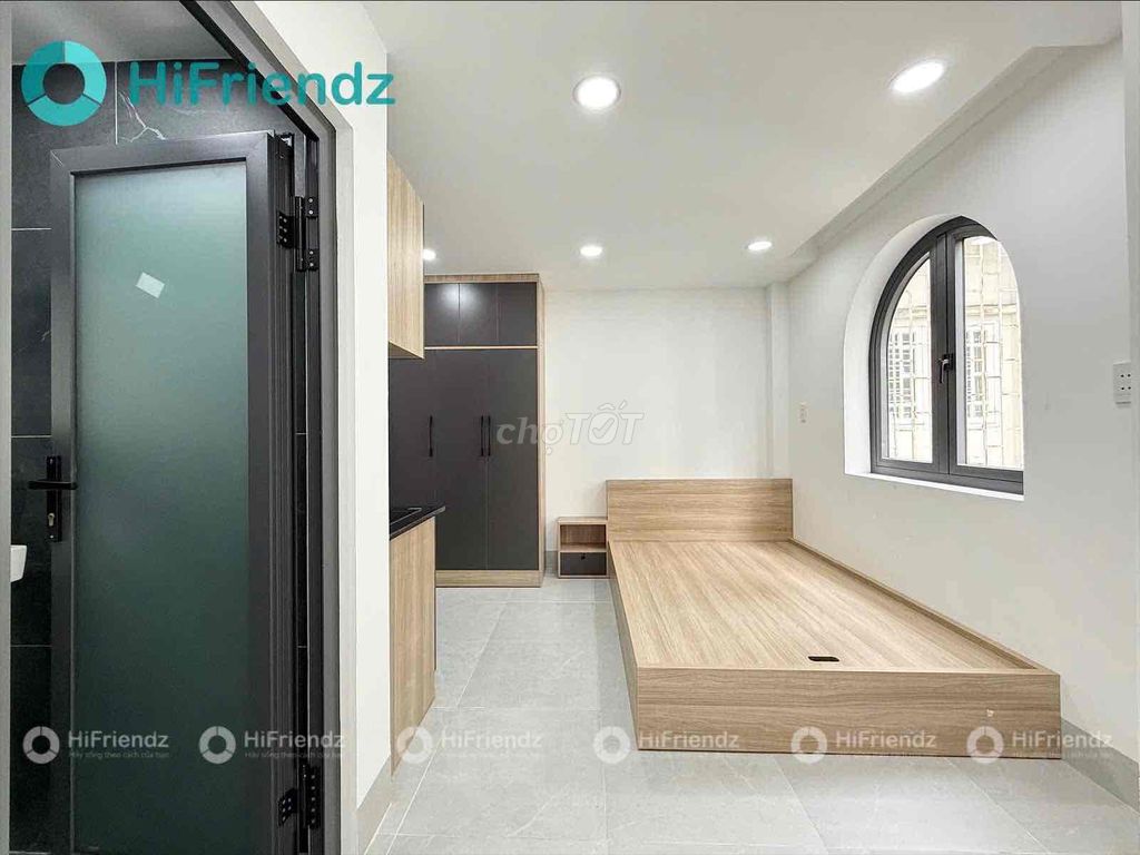 Rent the full-in-house service apartment near the mocodes Quang Trung.