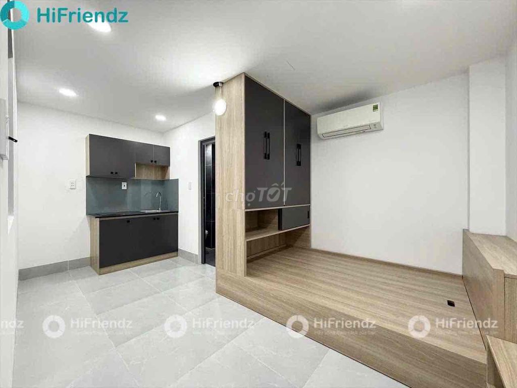 Rent the full-in-house service apartment near the mocodes Quang Trung.