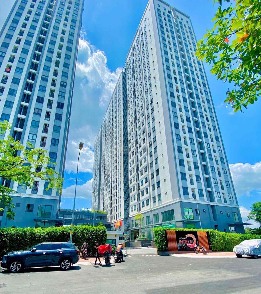 We'll rent two bedrooms with a 6.5 million a month.