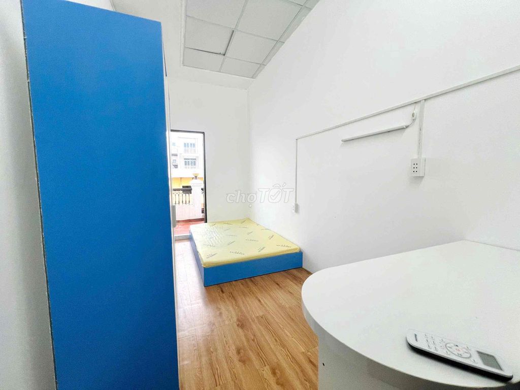 Rent two bedrooms 50 m. Balcon Big 4/3 cars right at the University of District 10