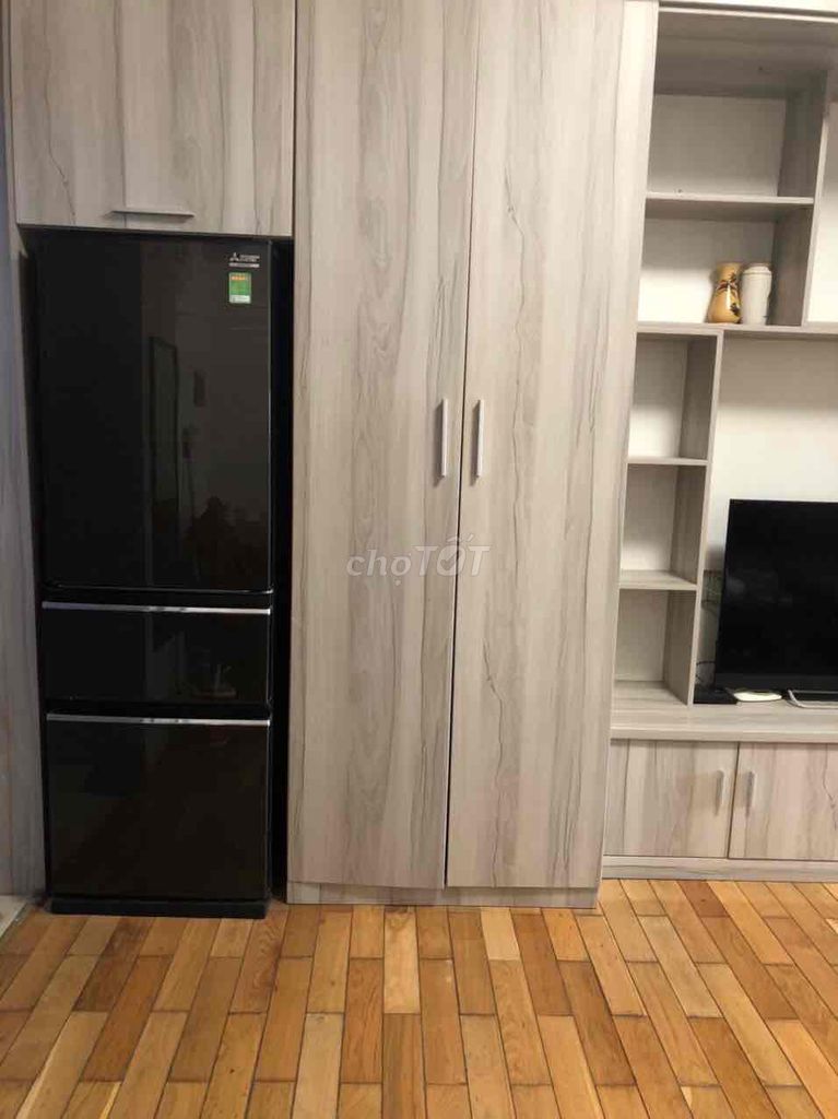 Rent apartment to The Manor.