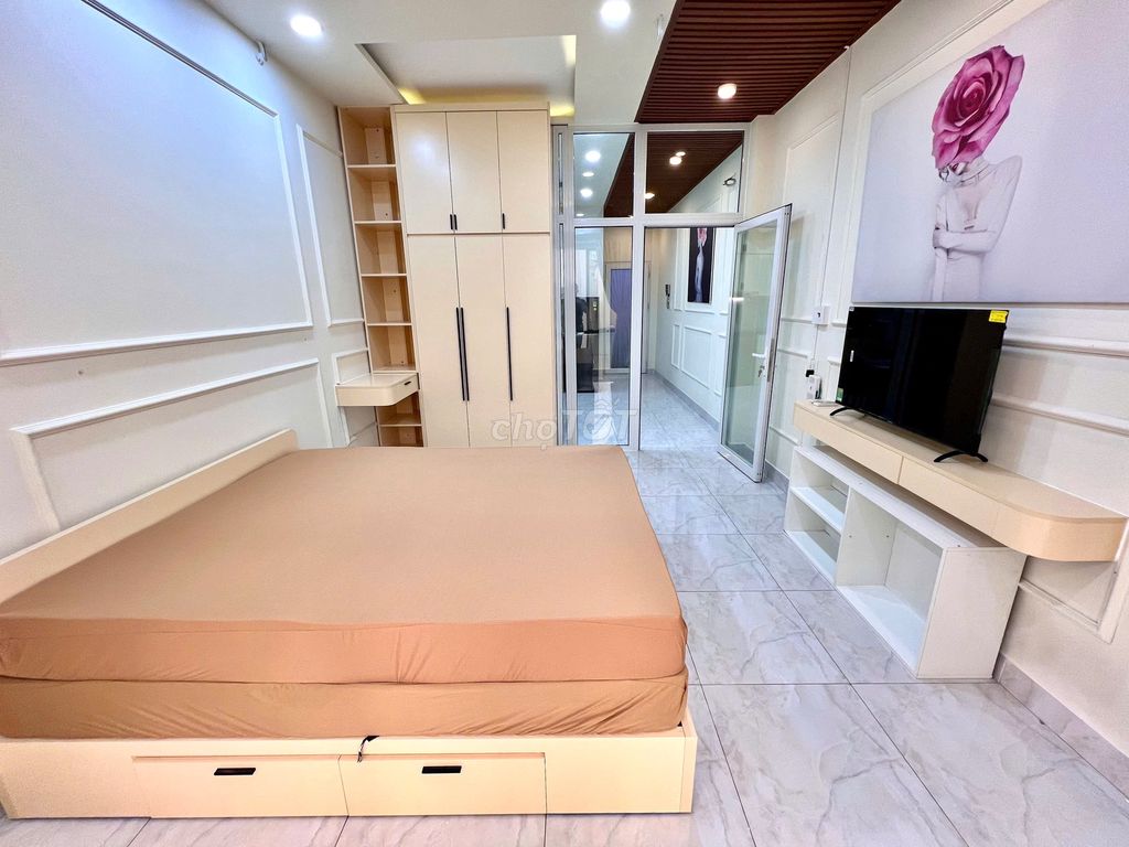 luxury apartment full view of the full Bình Thạnh utility area.
