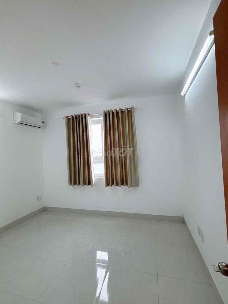 The Tara Residence 84 M2 is rarely available to the air conditioning only 10 million.
