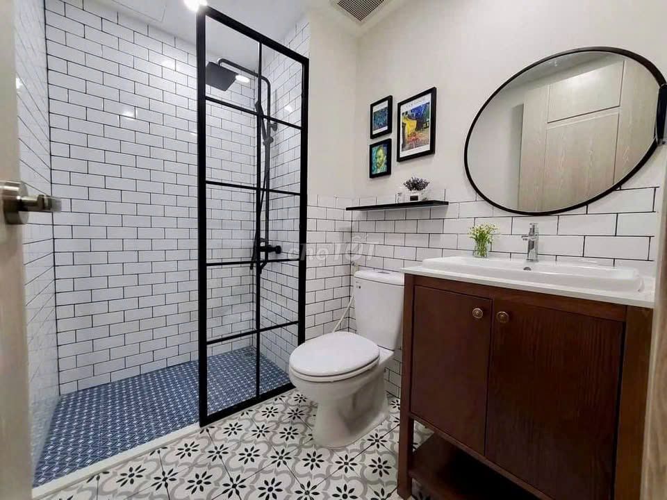 The apartment is cheap, for instance, Lavida Plus.7 needs rent now.