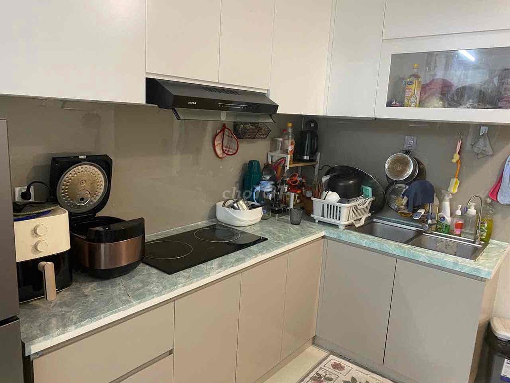 Rent Carilon 7. First November move in.
