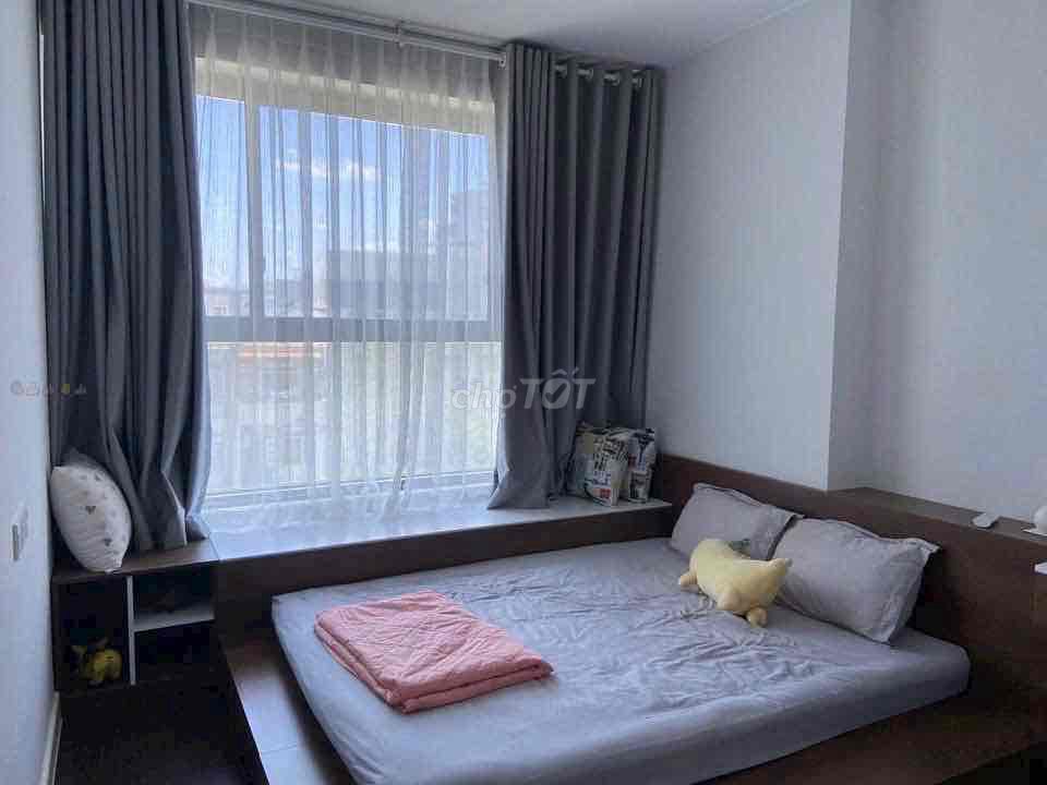Rent a Botanica Premier apartment two bedroom one bathroom. Near sb tsn