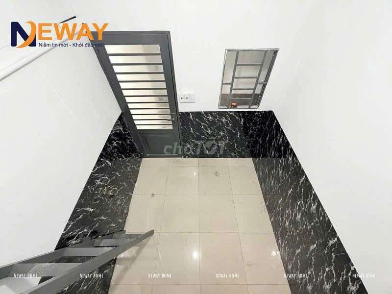 upper guard room - walk past huit - full furniture - support stake