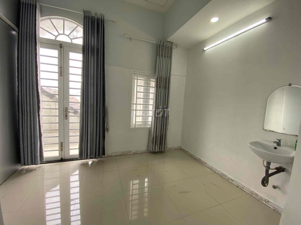 Hotel (Calma balcony) Thủ Đức, Trương Văn Thành.