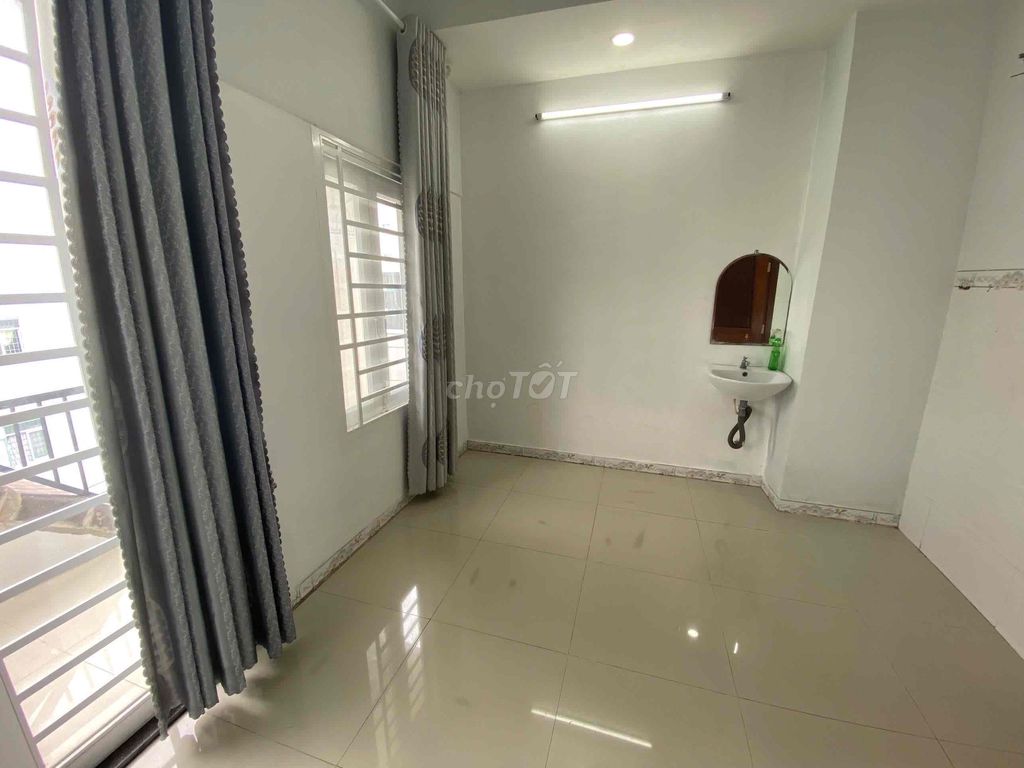 Hotel (Calma balcony) Thủ Đức, Trương Văn Thành.