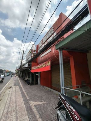 Rent a Quốc lộ 50 cash house, Dawn, District 822 x 30 meters