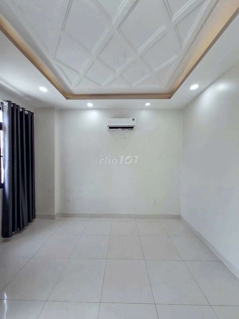 3 stories street rent for a new 2317 hetp Nhà Bè