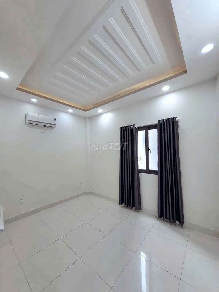 3 stories street rent for a new 2317 hetp Nhà Bè