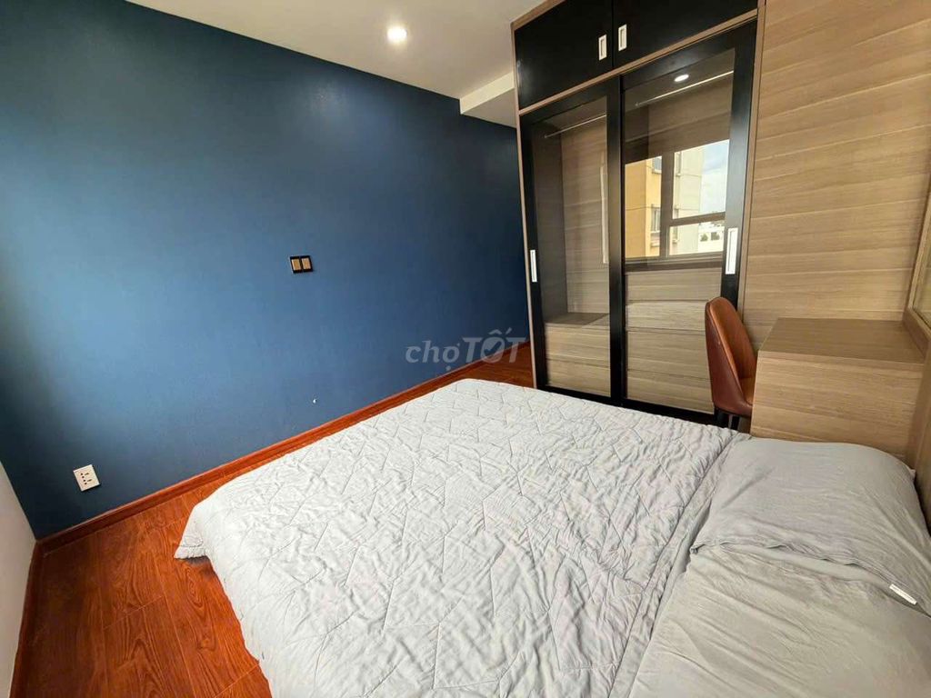 Rent The Botanica two bedrooms full interior