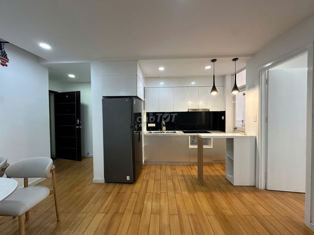 Rent apartment at 74 M2 Sky Garden 3-two bedrooms-- 19 million a month.