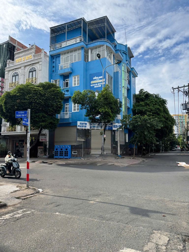 Rent the corner two Trương Vĩnh Ký 10 x 15 a vault 1 .3 floors