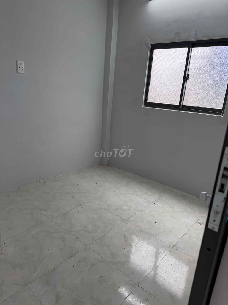 Fourth floor 4*7; Two car bedrooms.