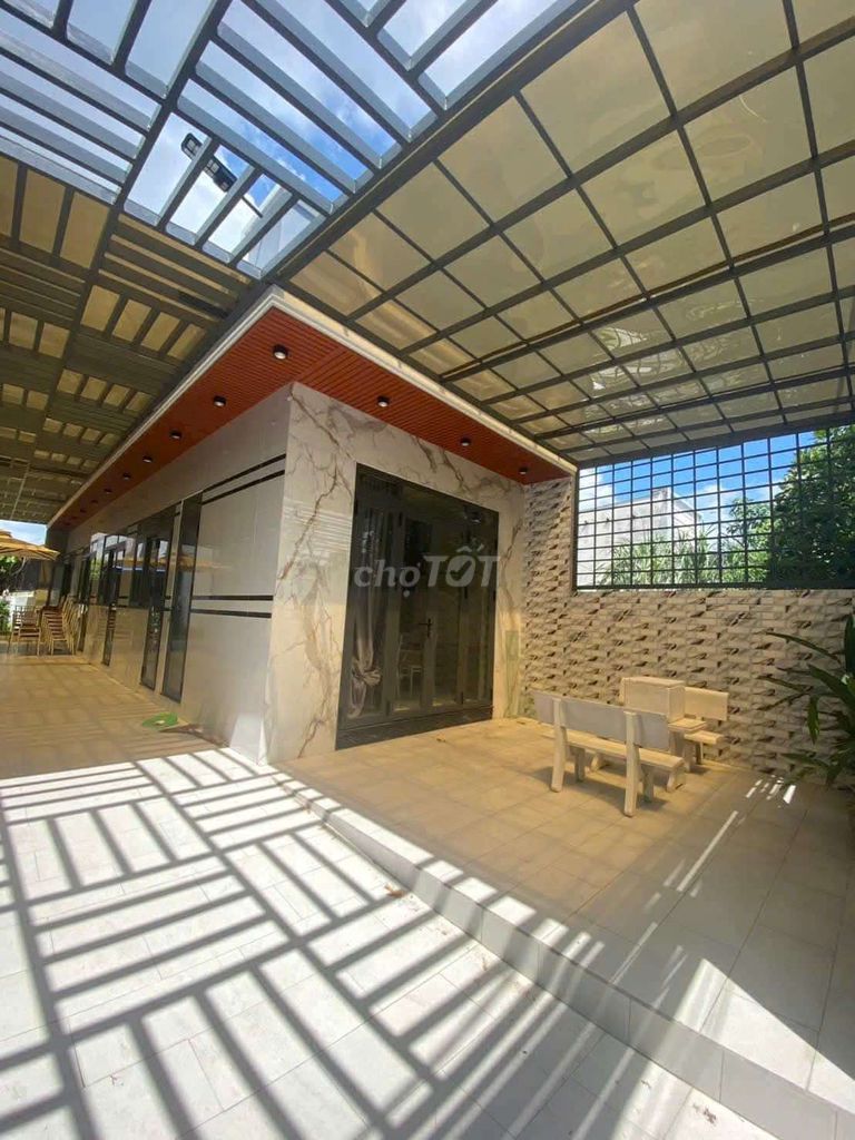 Rent a huge garden home. 2581 htp Nhà Bè.