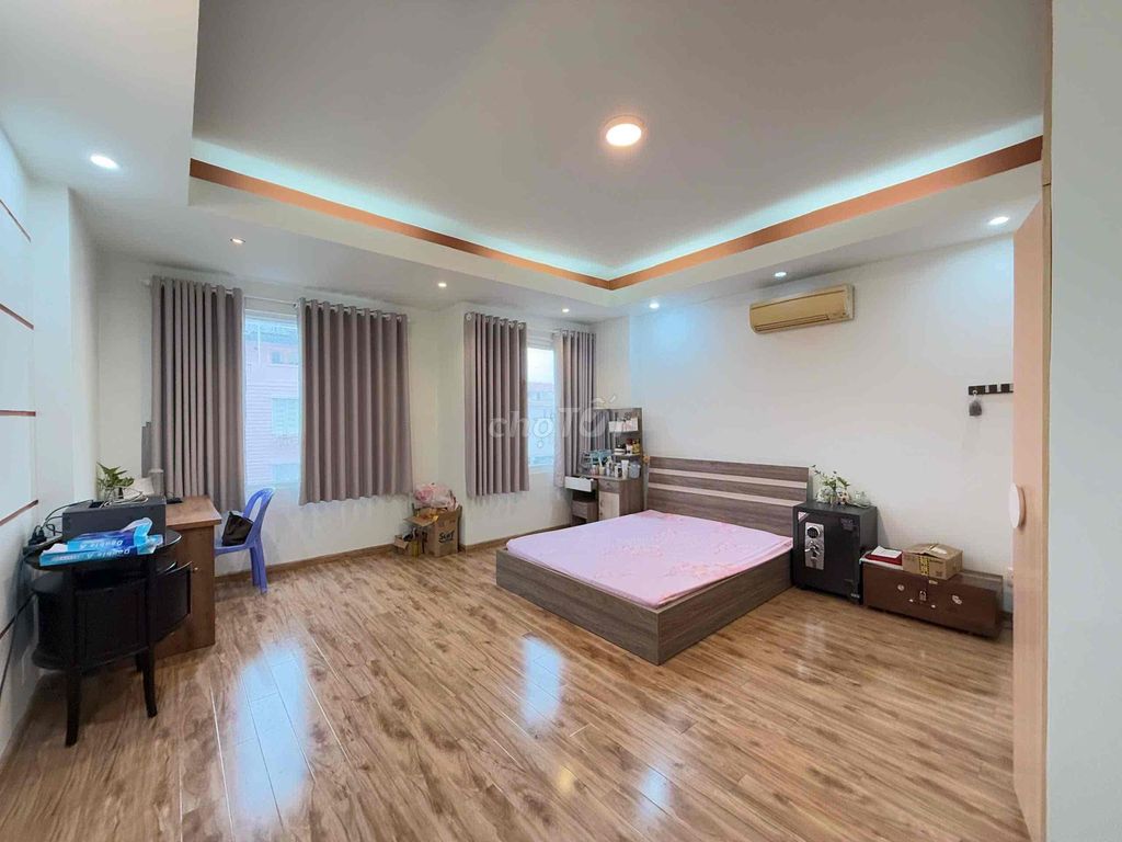Rent a South Dragon Street 7th, 3rd floor full of furniture 45 million a month