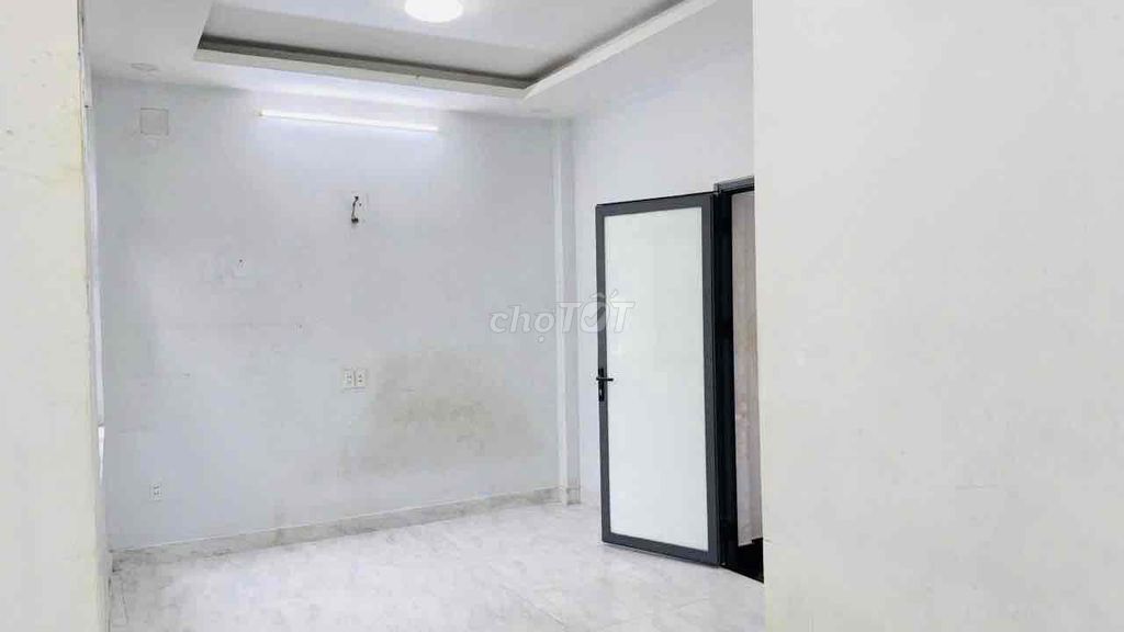Rent Lý Nam Đế District 11 40 m2 3 floors 2 bedroom 11 million